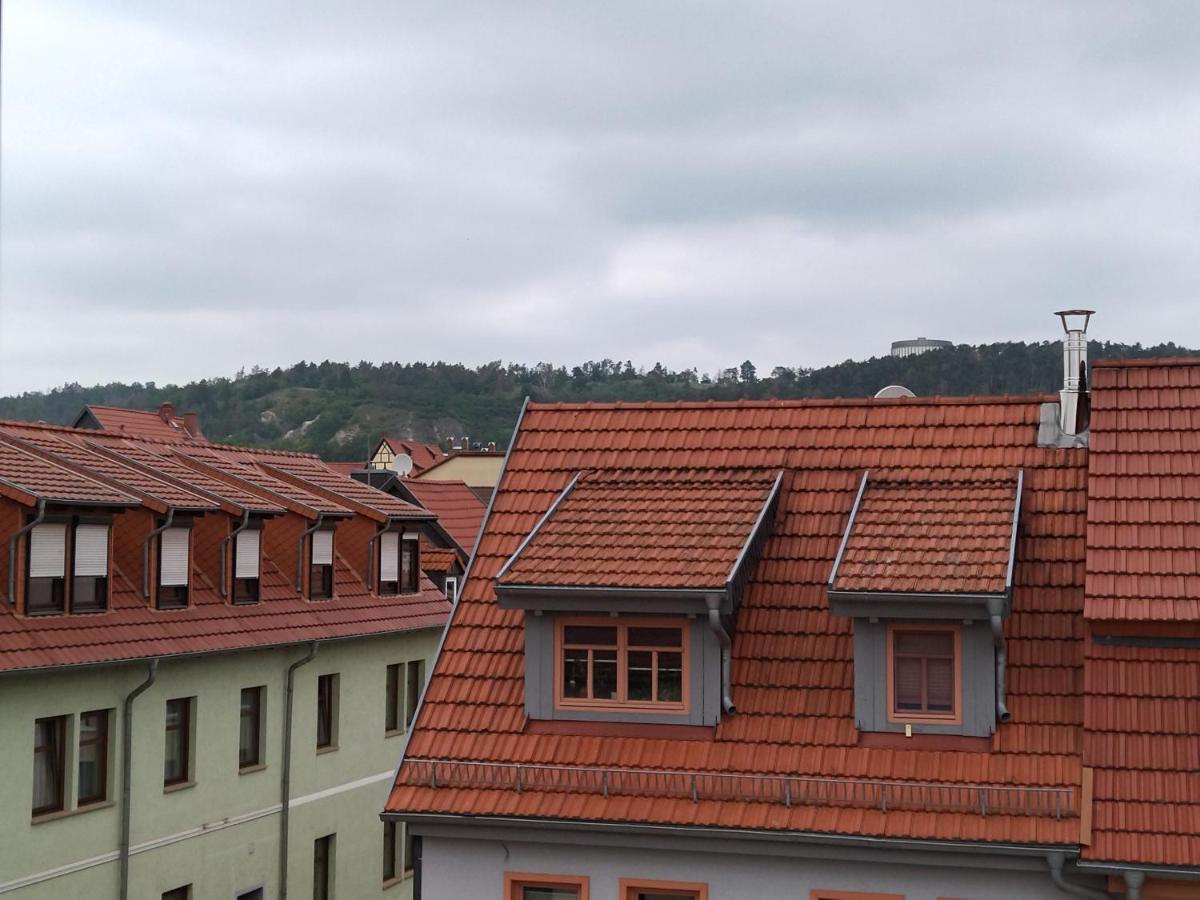 Schmal & Hoch - Willkommen Im Schmalsten Haus Von Bad Frankenhausen Exterior foto